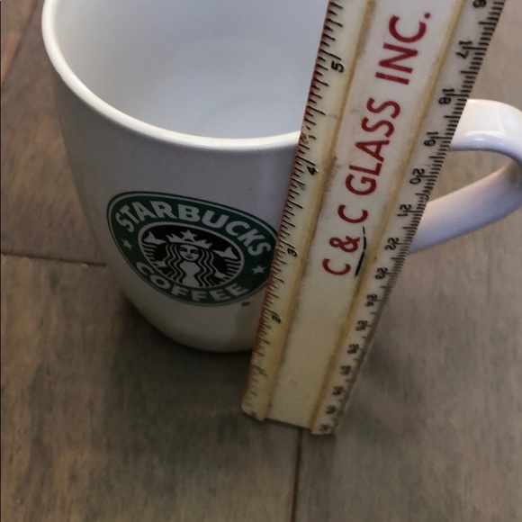 Classic 12 oz. Starbucks mug in perfect condition. - Picture 3 of 5
